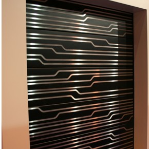 How to order a stylish garage door: MCA Vogue, enriched with steel patterns